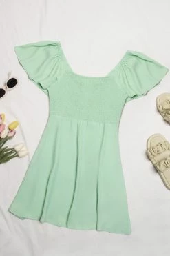 Flash Sale 🎁 Cupshe Karly Green Square Neck Smocked 👗 Dress 😍 -Cupshe Online Shop 2 bf5a3aba e547 43b3 9a06 ca046878a49f