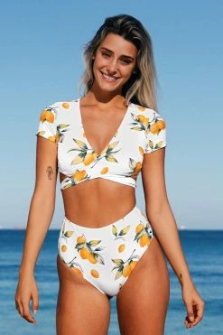 Flash Sale β¨ Cupshe Amina Fruit Print Wrap High Waisted π Bikini π