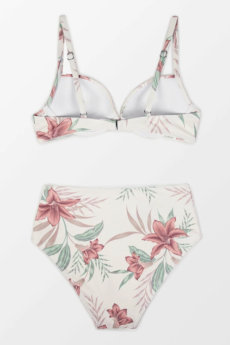 Brand new 𧨠Cupshe Patricia Floral Underwire O-ring π Bikini π 4 Brand new 𧨠Cupshe Patricia Floral Underwire O-ring π Bikini π - Image 4