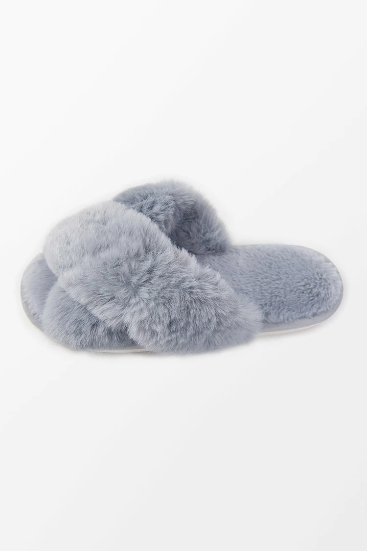 Best Pirce 🔥 Cupshe Karter Grey Cross Strap Fluffy Slippers ❤️ 2 Best Pirce 🔥 Cupshe Karter Grey Cross Strap Fluffy Slippers ❤️ - Image 2