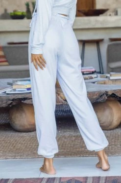 Budget 🤩 Cupshe On The Go Drawstring Waisted Sweatpants 😍 -Cupshe Online Shop 2 e6153fd1 0753 466e a0fa 12a5eca29cec