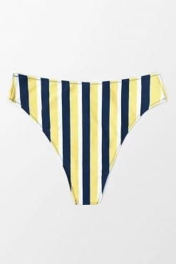 Brand new 👍 Cupshe Michelle Striped Plus Size 👙 Bikini Bottom 🤩 -Cupshe Online Shop 3 16466ac5 646b 4de6 bed3 bb38ff7ea689