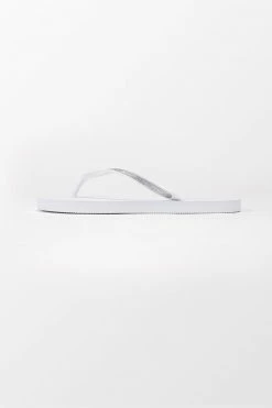 Coupon 👍 Cupshe Blanco Minimalist Flip Flops 😀 -Cupshe Online Shop 3 176a0ea2 e323 41cd ac9c 4d8ac50a8709