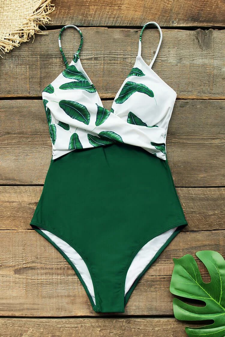 Outlet π Cupshe Banana Leaf Twist-Front One Piece π©± Swimsuit π 3 Outlet π Cupshe Banana Leaf Twist-Front One Piece π©± Swimsuit π - Image 3