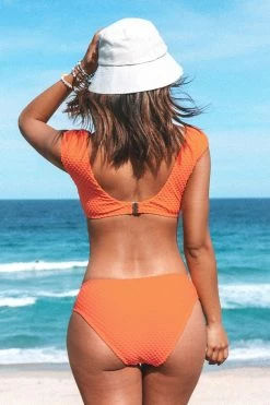 Brand new ❤️ Cupshe Dot Texture Bunny Tie Cap Sleeve Bralette and Hipster 👙 Bikini Set 🧨 -Cupshe Online Shop 3 1c8aff6c 6e37 4a44 bb26 97f8904bb251