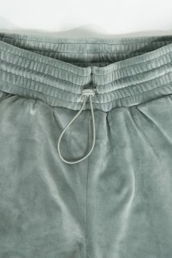 Brand new 😍 Cupshe Rosewood Green Elastic Waisted Carrot Sweatpants 👍 -Cupshe Online Shop 3 4a3ab029 2ab3 4e75 8a47 f241b3c781b3