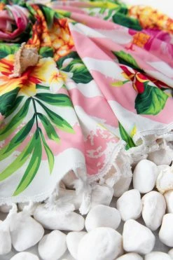 Top 10 💯 Cupshe Floral and Pineapple Round Beach Blanket 🔥 -Cupshe Online Shop 3 4ae4f8d5 3177 47fe bc8e 7a6379526702