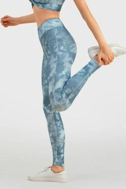 Discount 🤩 Cupshe Moonstone Tie Dye High Waist Leggings 🌟 6 Discount 🤩 Cupshe Moonstone Tie Dye High Waist Leggings 🌟 -Cupshe Online Shop 3 55f5212f c76a 45f8 b0df 34d594b53d6f