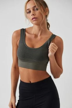 Best Sale 🔔 Cupshe Midnight Hour U-neck Medium Support Sports Bra 🔥 -Cupshe Online Shop 3 5cc601a1 8b47 4ede 9025 b0a76f99fcee