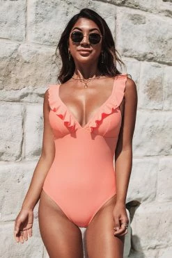 Outlet ❤️ Cupshe Bermuda Bliss Ruffle Plunge Neck One Piece 🩱 Swimsuit 🧨