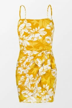 Brand new 🧨 Cupshe Brooklynn Fitted Waisted Tie Adjustable Straps Wrap 👗 Dress 🌟 -Cupshe Online Shop 3 916e9102 e22d 4cec 8d89 1c839a866cab