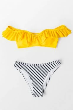 Outlet 😍 Cupshe Yellow And Striped Ruffle Cold Shoulder 👙 Bikini 🎁 -Cupshe Online Shop 3 99c9b862 dc59 4490 ab30 c85b84a958c7