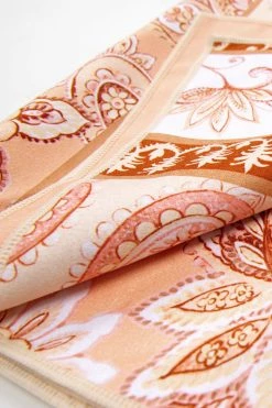 Cheap π Cupshe Keepsake Paisley Beach Blanket 𧨠9 Cheap π Cupshe Keepsake Paisley Beach Blanket 𧨠-Cupshe Online Shop 3 9d4f33d3 05ab 49e3 9a58 7db04c7ad5bc