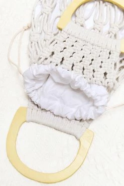 Buy ❤️ Cupshe Beachwood Braided Satchel Bag 🛒 -Cupshe Online Shop 3 9e95decf b332 4ddf b0bd 2b000933e397