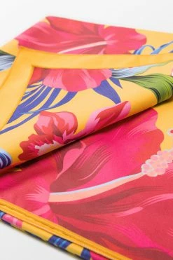 Wholesale 🎉 Cupshe Marigold Floral Beach Blanket 👏 -Cupshe Online Shop 3 a7b24338 74cc 4fed 81c3 76bf90396bde