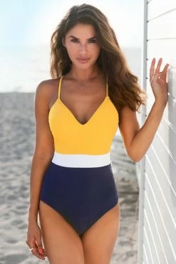 Flash Sale ❤️ Cupshe Colorblock V-Neck One Piece 🩱 Swimsuit 👍