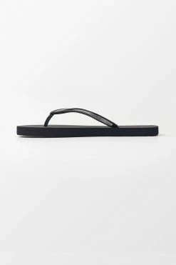 Coupon 😀 Cupshe Noire Minimalist Flip Flops 🧨 -Cupshe Online Shop 3 c06a907e 7140 405d b770 dc471653fc71