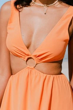 Best Sale 💯 Cupshe Penelope V-neck O-ring Back Tie Ruched 👗 Dress ⌛ 6 Best Sale 💯 Cupshe Penelope V-neck O-ring Back Tie Ruched 👗 Dress ⌛ -Cupshe Online Shop 3 cbdc0848 197c 4101 8d88 b369eea5948c