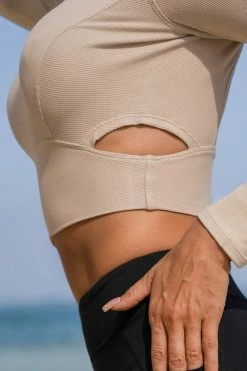 Cheap 🌟 Cupshe Metropolis Side Cutout Crop Sweatshirt 💯 -Cupshe Online Shop 3 d4b7e808 88cf 4feb b530 d3c829c53f8a