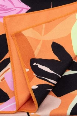 Discount ✔️ Cupshe Tiki Bar Floral And Leafy Beach Blanket ❤️ -Cupshe Online Shop 3 ddc2dd8c 7477 49e4 aa03 bfb38e4fb662