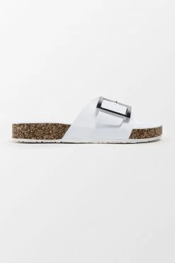 Best Pirce ❤️ Cupshe Beachwood White Buckle Strap Slide Sandals ⭐ -Cupshe Online Shop 3 e077e48d 1d56 47ab 905a faec2717dac4