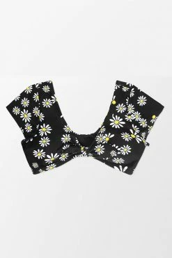 Wholesale ✨ Cupshe Lucia Ditsy Bunny Tie Short Sleeve Plus Size 👙 Bikini Top 🔔 -Cupshe Online Shop 3 e8ea8ba2 e9be 4074 be31 df4c73eafee3