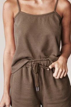 Buy 🔥 Cupshe Chocolate love Cami Top And Drawstring Shorts Set 😀 -Cupshe Online Shop 3 ebf8b7ce ba80 49ac 8b9d 2565c5757ad6