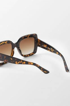 Outlet ❤️ Cupshe Pop Oversized 👓 Sunglasses 😀 -Cupshe Online Shop 3 f95b9965 e77a 4c56 8398 c740352dfce1