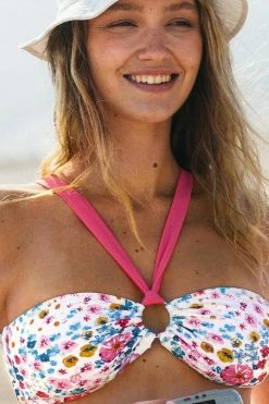 Cheap 🔔 Cupshe Daniela Ditsy Floral O-ring Halter 👙 Bikini 😍 -Cupshe Online Shop 3 fb553ce0 951e 4e39 8d85 2b5fd3bb82cd