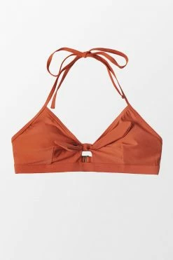Outlet 👍 Cupshe Meaghan Knot Halter 👙 Bikini Top ✨ -Cupshe Online Shop 3 fca87554 7337 425c 9b10 5ff1010237ea