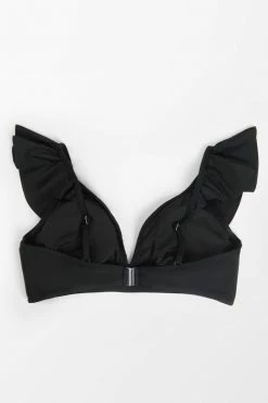 Budget β¨ Cupshe Joelle Black Ruffle Plus Size π Bikini Top π 7 Budget β¨ Cupshe Joelle Black Ruffle Plus Size π Bikini Top π -Cupshe Online Shop 4 21d97bd2 b2c7 4a23 8b12 9fc525102edb