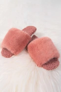 Hot Sale ✨ Cupshe Ravenna Faux Rabbit Fur Slippers 🧨 -Cupshe Online Shop 4 265b199a e0ea 4b94 bb6d f0e89c69844e