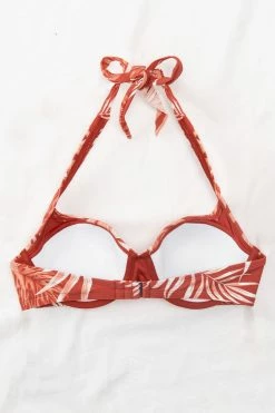 Hot Sale ⌛ Cupshe Tropic Escape Underwire Halter 👙 Bikini Top 🌟 -Cupshe Online Shop 4 35bb1b86 6ccb 467b 8fcb 5c3f673f110a