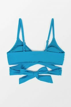 Outlet 👍 Cupshe Seaside Holiday Twisted Wrap Front Bralette 👙 Bikini Top 🧨 -Cupshe Online Shop 4 653b7fa4 b404 4f59 a232 5367e74245d2