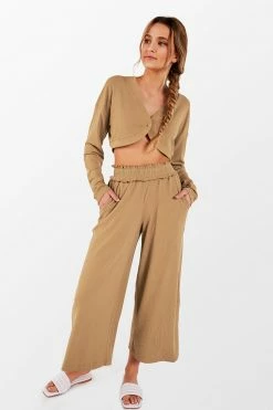 Cheapest ❤️ Cupshe Jubilee V-neck Long Sleeve Top 😀 -Cupshe Online Shop 4 a5a721d8 8184 45b1 938d 5e7dc09d033c