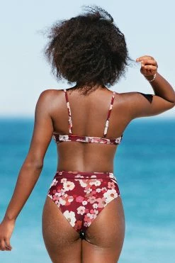 Best Pirce 🎁 Cupshe Paige Floral 👙 Bikini Top 🎉 -Cupshe Online Shop 4 b0837237 ed92 4e5f bcd3 98dd4ec17de7