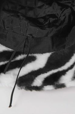 New 𧨠Cupshe Dynamic star Zebra Striped Fluffy Bucket Hat π 7 New 𧨠Cupshe Dynamic star Zebra Striped Fluffy Bucket Hat π -Cupshe Online Shop 4 e8893165 1582 409e a84e bb0eb642adcb