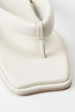 Wholesale ✨ Cupshe Sweetpea Minimalist Thong Sandals ✨ -Cupshe Online Shop 4 ed26258a 7bb4 4f4d 8d5a d70ac118d212