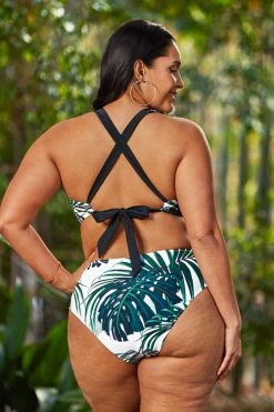 Coupon 👏 Cupshe Madelyn Tropical Plus Size 👙 Bikini Top 😍 -Cupshe Online Shop 4 f153d79f 6c0a 433b a7d5 f3e89e08630c