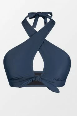 Flash Sale 🛒 Cupshe Omniscient Solid Cross Halter 👙 Bikini Top 👍 -Cupshe Online Shop 5 6 e087000f 90c9 4a96 b95c 32583d633af9