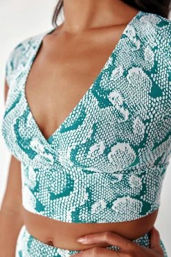 Brand new 🌟 Cupshe Pandora Snake V-neck Crop High Waisted Matching Set 🌟 -Cupshe Online Shop 6 8f5223fc 6bf8 40c2 84aa 6f56d353835a