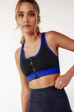 Budget 🔥 Cupshe Creekside U-neck Cut Out Sports Bra 🛒