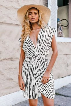 Buy 👏 Cupshe Eva Wave Striped V-neck Sleeveless 👗 Dress 💯 -Cupshe Online Shop CSN0093EB