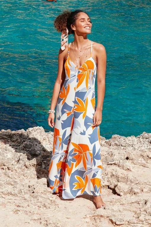 Outlet π₯ Cupshe Meagan Leafy V-neck Criss Cross Jumpsuit π₯ 1 Outlet π₯ Cupshe Meagan Leafy V-neck Criss Cross Jumpsuit π₯ -Cupshe Online Shop FSJ0006EY 1