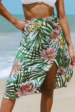 Outlet 🤩 Cupshe Aliza Floral Tie Front Beach Skirt 🛒