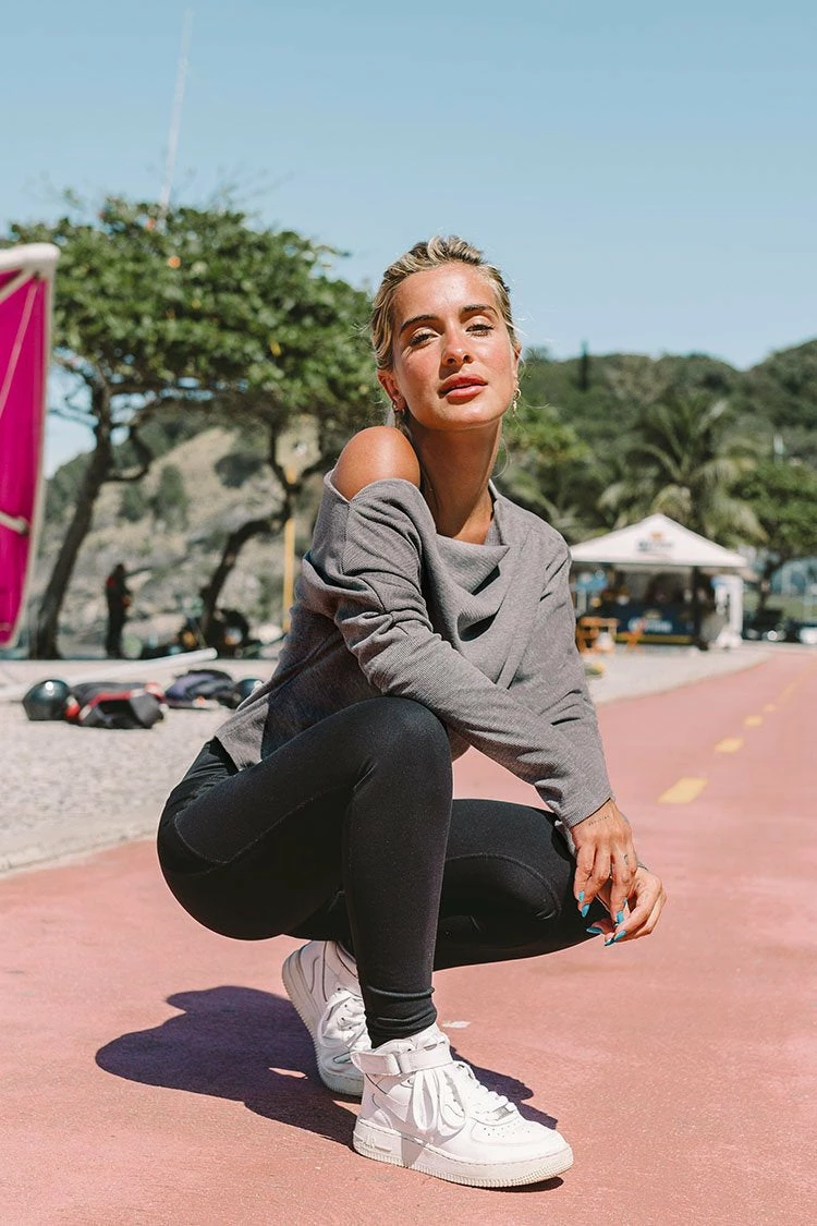 Buy 💯 Cupshe Slate Pull Over Sweatshirt 🌟 1 Buy 💯 Cupshe Slate Pull Over Sweatshirt 🌟