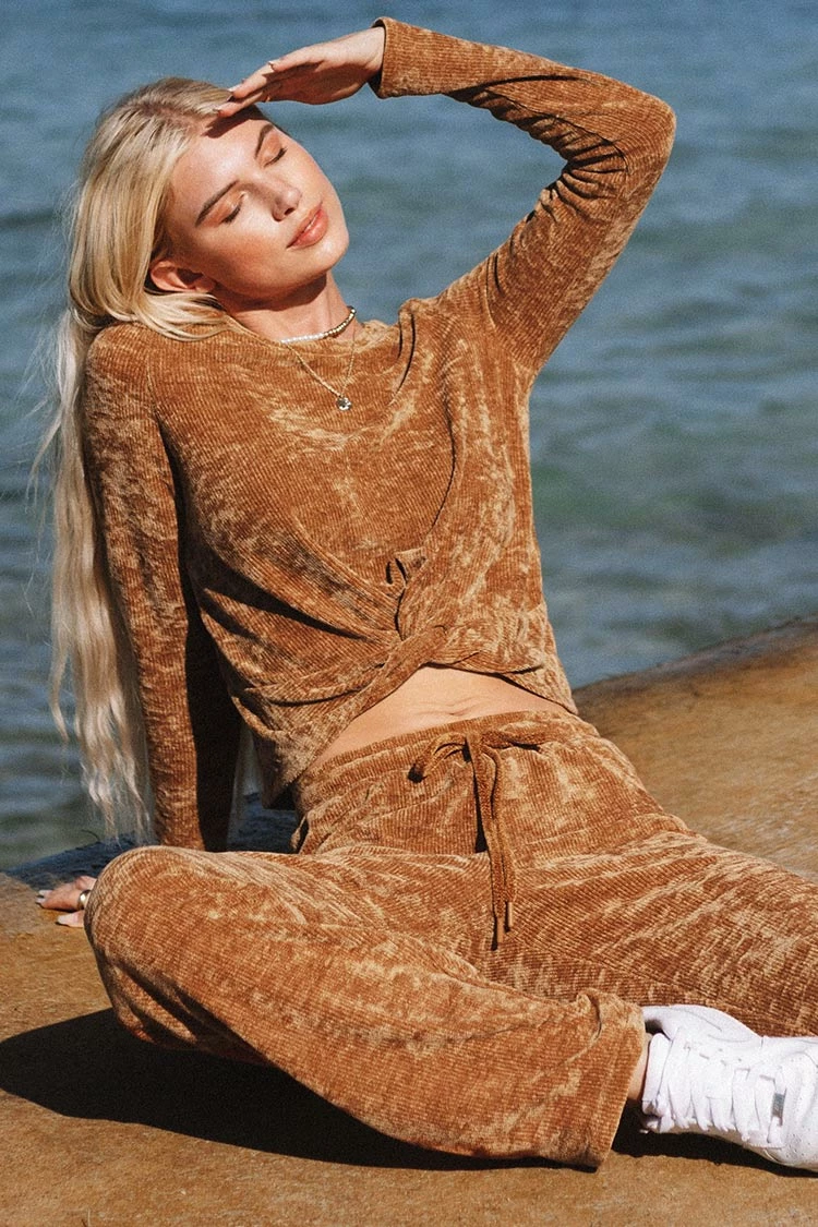 Budget 😀 Cupshe Sandstone Twist Front Sweatshirt ✨ 1 Budget 😀 Cupshe Sandstone Twist Front Sweatshirt ✨