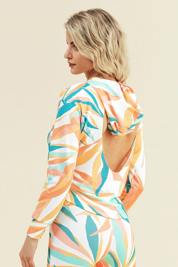 Promo ❤️ Cupshe Mindy Leafy Backless Hoodie ✔️ 2 Promo ❤️ Cupshe Mindy Leafy Backless Hoodie ✔️ - Image 2